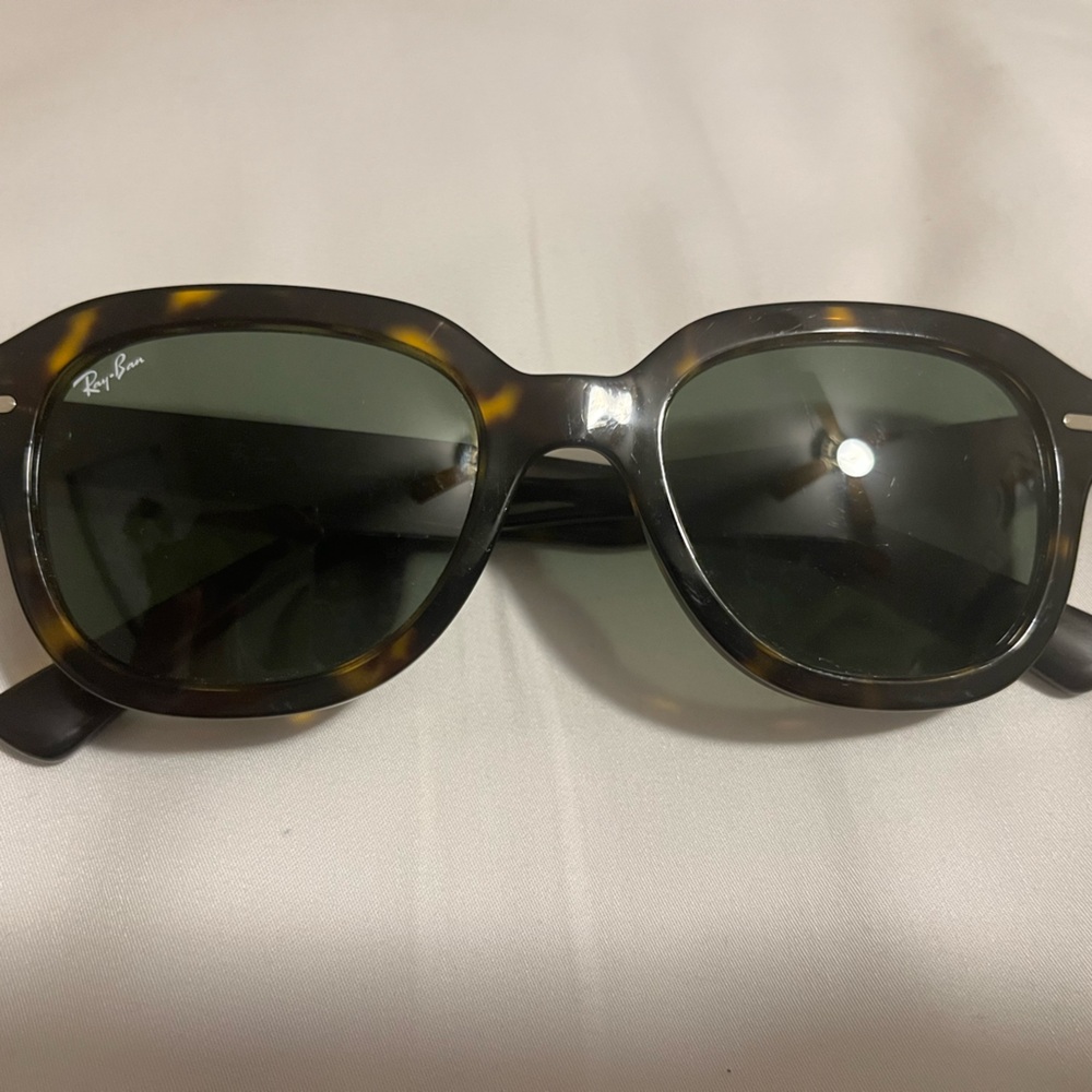 Ray-Ban Tortoise Shell Sunglasses
